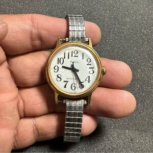 Vintage Timex Womens Classic Wind Up Mechanical Gold Tone Analog Watch Working